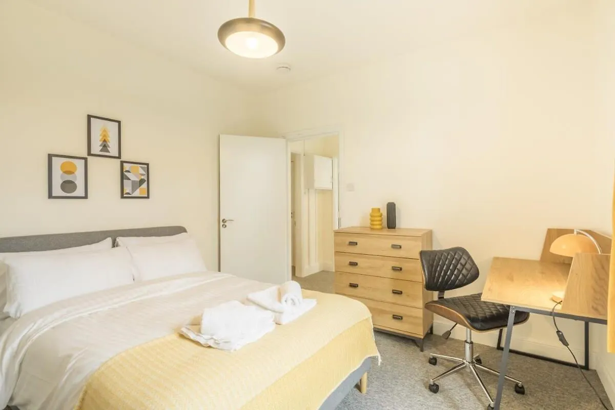 Fabulous Large Apartment For 7 - Central Cambridge 0*, 캠브리지 영국