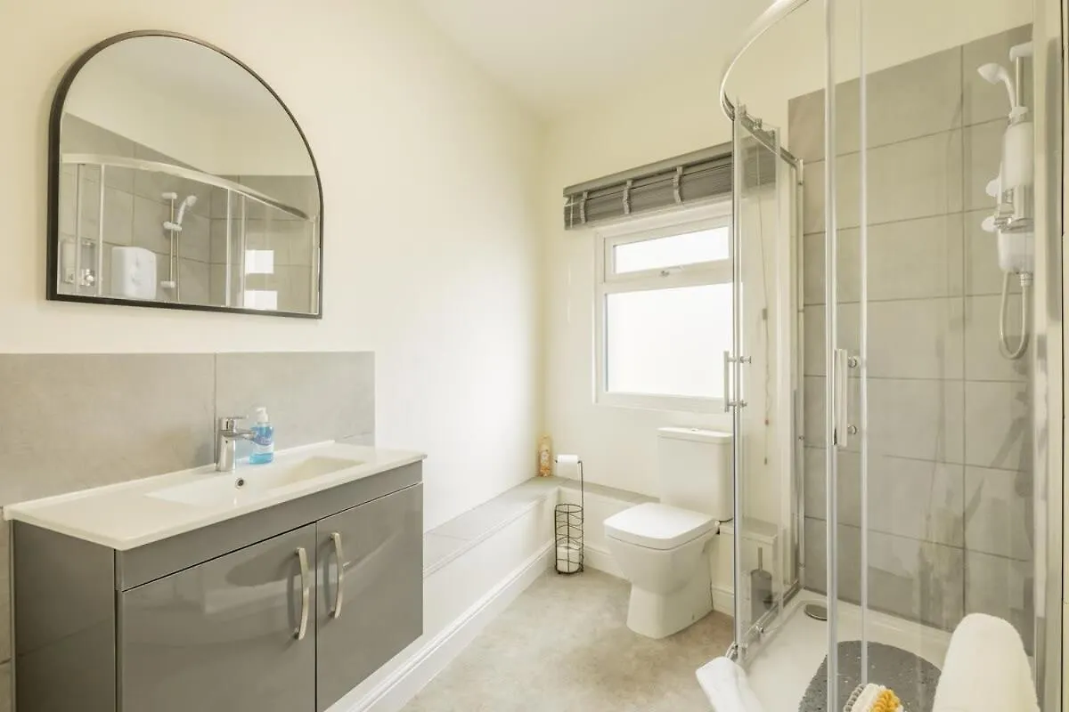 Fabulous Large Apartment For 7 - Central Cambridge 0*,  Storbritannien